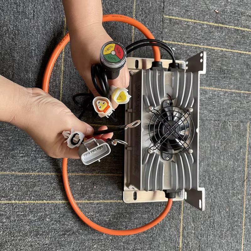 Carregador de Bateria de Íon d - 72V 15A Fast Charger avaliação e preço